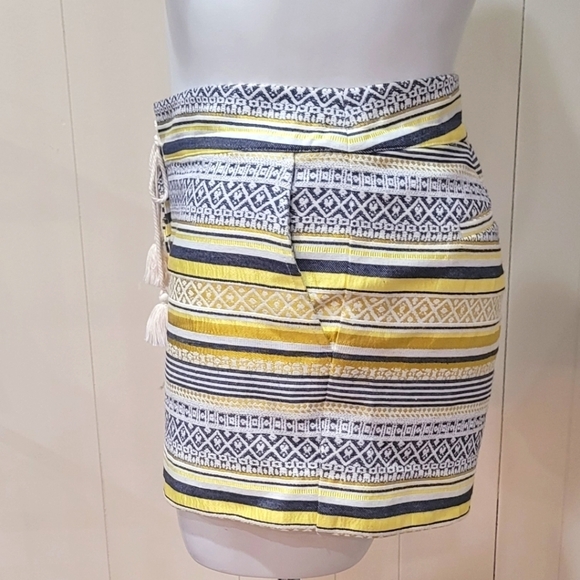 LOFT Striped Yellow Metallic Mid Rise Short Shorts Women's Sz 14 - Picture 2 of 10